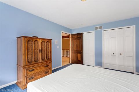 140 Vanderbilt Ct, Elyria, OH 44035 photo 20