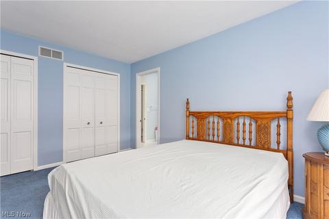 140 Vanderbilt Ct, Elyria, OH 44035 photo 21