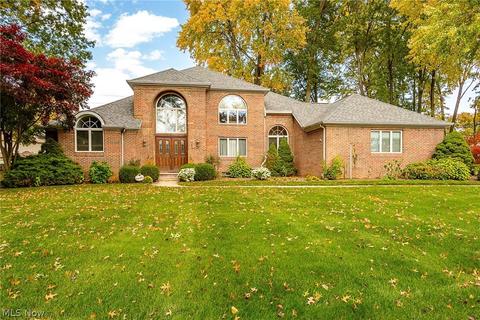 140 Vanderbilt Ct, Elyria, OH 44035 photo 1