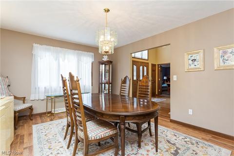 140 Vanderbilt Ct, Elyria, OH 44035 photo 12