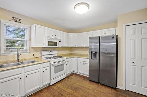 334 High St, Wadsworth, OH 44281 photo 6