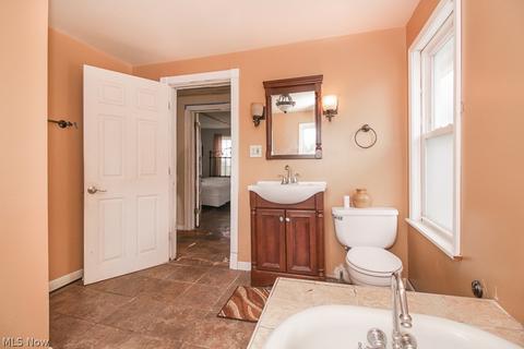 2150 E 29th St, Lorain, OH 44055 photo 18