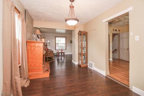 2150 E 29th St, Lorain, OH 44055 photo 7