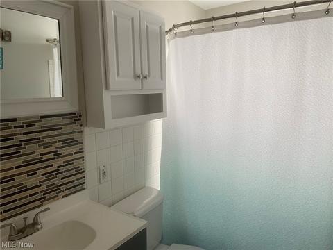1590 Douglas Rd, Wickliffe, OH 44092 photo 14