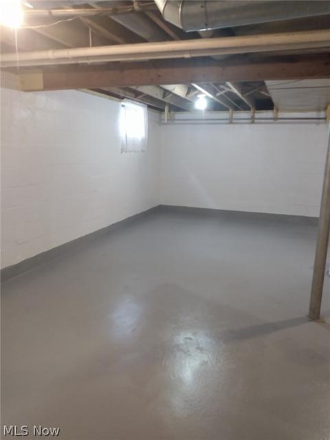 2032 E 45th St, Ashtabula, OH 44004 photo 9