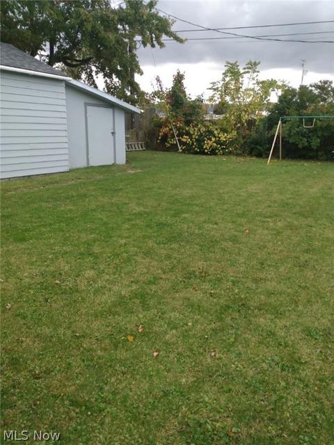 2032 E 45th St, Ashtabula, OH 44004 photo 12