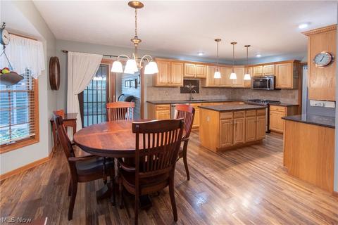 266 Augusta Dr, Elyria, OH 44035 photo 8