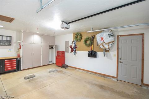 266 Augusta Dr, Elyria, OH 44035 photo 27