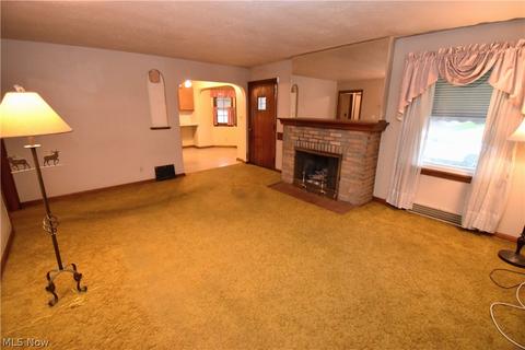 951 E 236 St, Euclid, OH 44123 photo 5