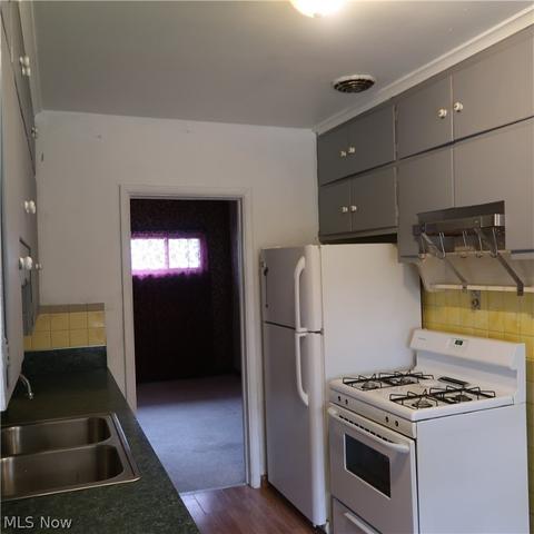 1919 E 44th St, Ashtabula, OH 44004 photo 14