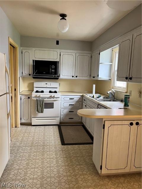 1853 Rush Rd, Wickliffe, OH 44092 photo 4