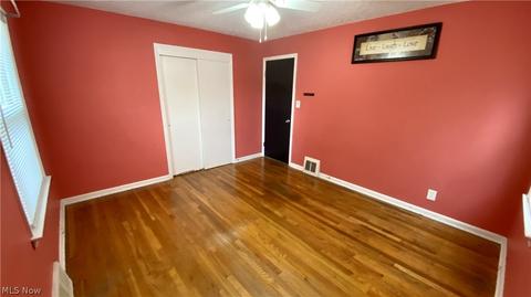 1045 Learidge Rd, Lyndhurst, OH 44124 photo 14