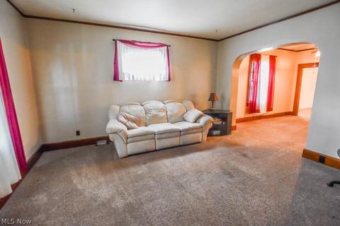 2820 Nicholas Pl NW, Canton, OH 44708 photo 4