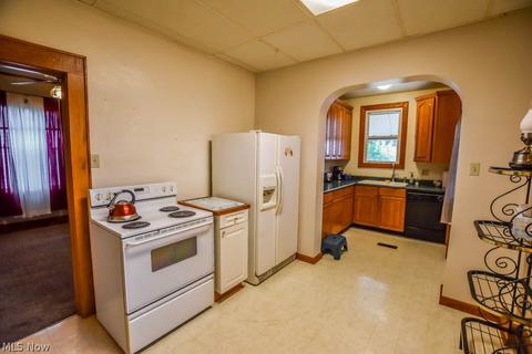 2820 Nicholas Pl NW, Canton, OH 44708 photo 7