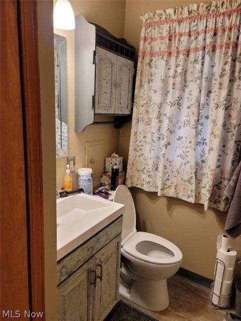 6703 Forest Ave, Parma, OH 44129 photo 9