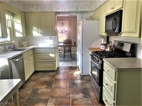 5298 Shields Rd, Canfield, OH 44406 photo 5