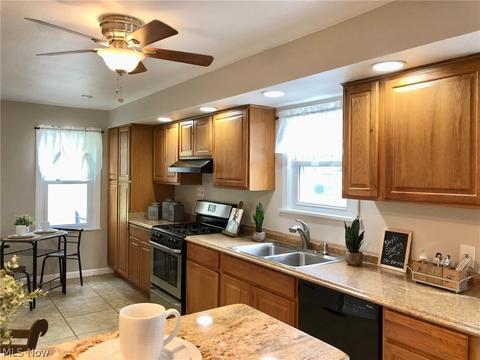 166 Homestead Dr, Boardman, OH 44512 photo 5
