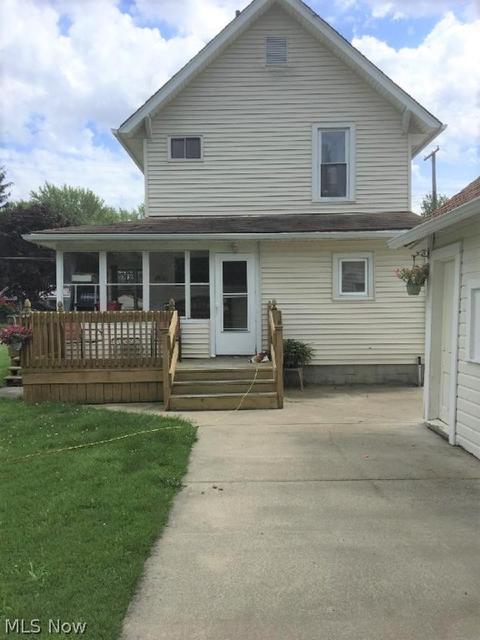 1113 E 16th St, Ashtabula, OH 44004 photo 2