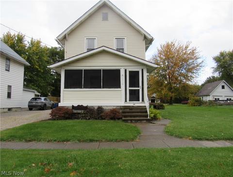 1113 E 16th St, Ashtabula, OH 44004 photo 3