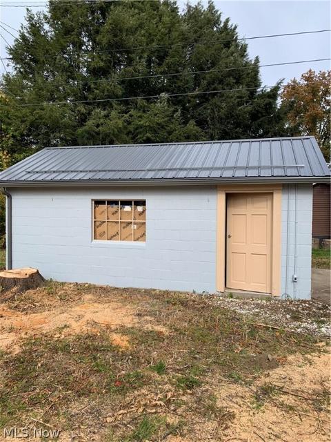435 E 7th St, Dover, OH 44622 photo 12