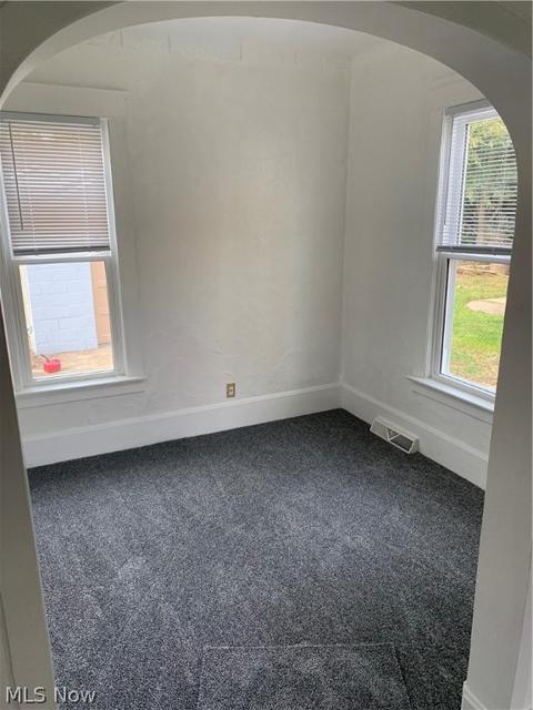 435 E 7th St, Dover, OH 44622 photo 3