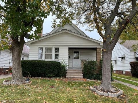 830 E 209th St, Euclid, OH 44119 photo 1