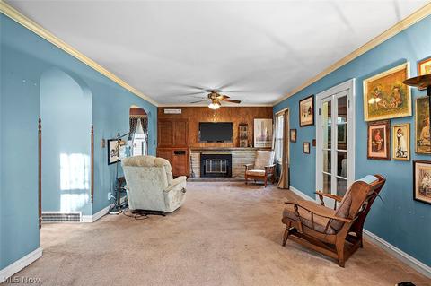 160 E 219th St, Euclid, OH 44123 photo 4
