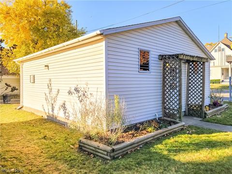 2918 3rd St NW, Canton, OH 44708 photo 6