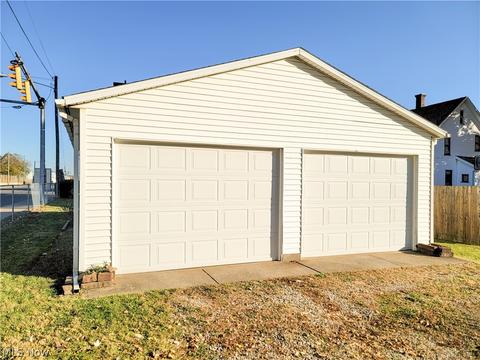 2918 3rd St NW, Canton, OH 44708 photo 7