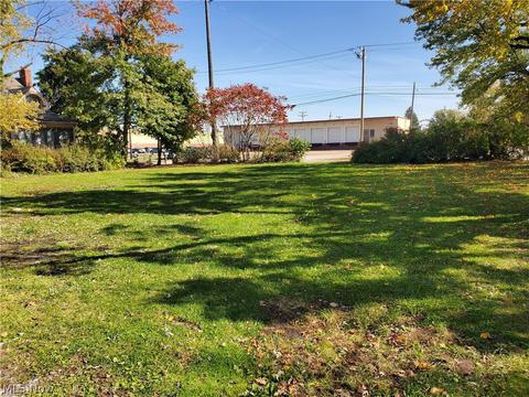 1713 W 48th St, Ashtabula, OH 44004 photo 3