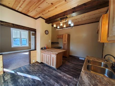 1713 W 48th St, Ashtabula, OH 44004 photo 8