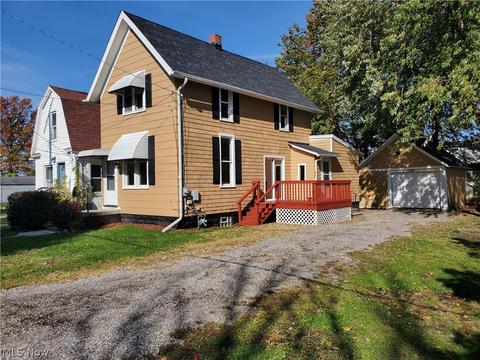 1713 W 48th St, Ashtabula, OH 44004 photo 2