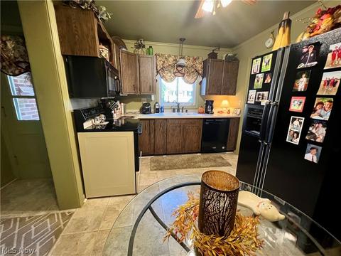 124 E 15th St, Dover, OH 44622 photo 5