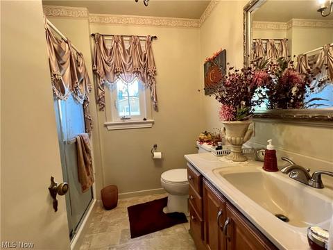 124 E 15th St, Dover, OH 44622 photo 12