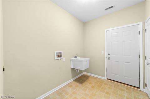 823 Robinson Dr, Lagrange, OH 44050 photo 21