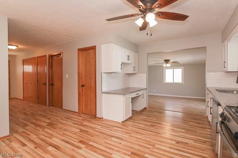 499 E Decker Dr, Seven Hills, OH 44131 photo 8