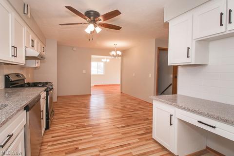 499 E Decker Dr, Seven Hills, OH 44131 photo 7