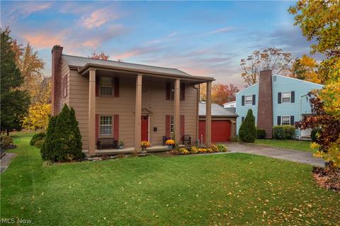 921 Elywood Dr, Elyria, OH 44035 photo 1