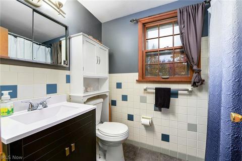 921 Elywood Dr, Elyria, OH 44035 photo 21