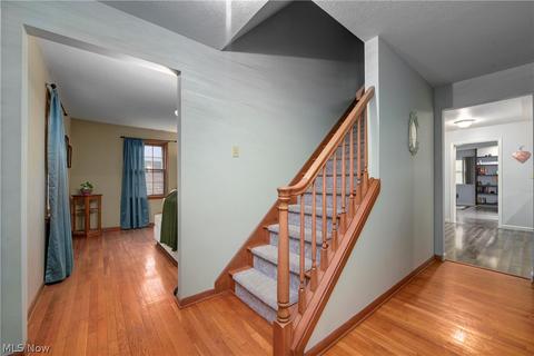 921 Elywood Dr, Elyria, OH 44035 photo 3
