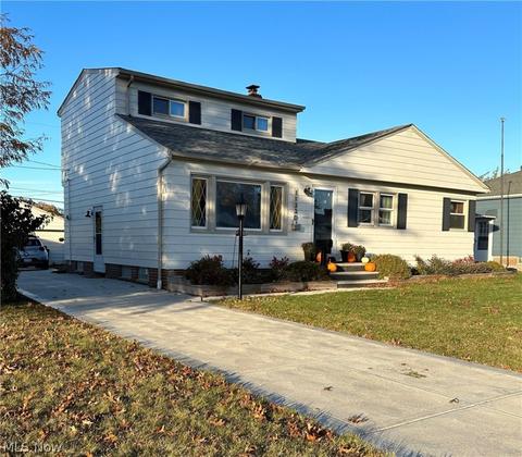 11330 Deborah Dr, Parma, OH 44130 photo 1
