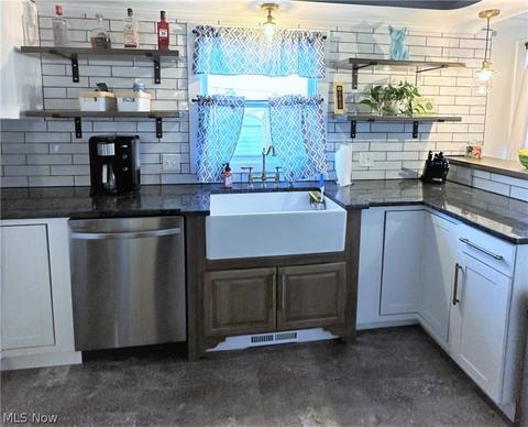 11330 Deborah Dr, Parma, OH 44130 photo 10
