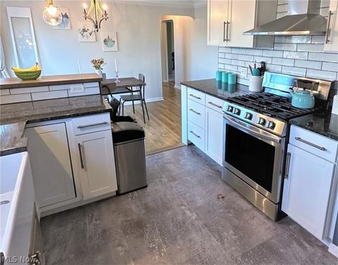 11330 Deborah Dr, Parma, OH 44130 photo 8