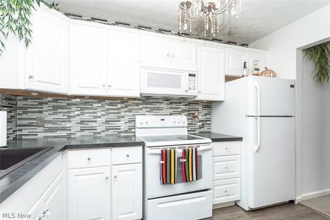 983 Kirkwall Dr, Copley, OH 44321 photo 10