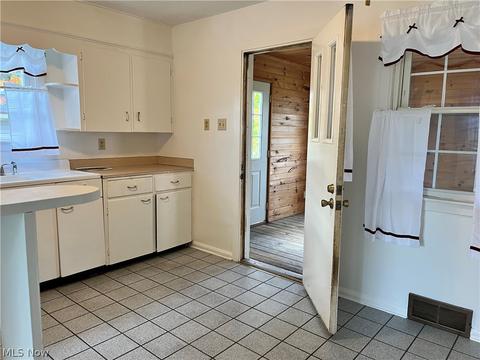 1335 Harmon Rd, Ashtabula, OH 44004 photo 7