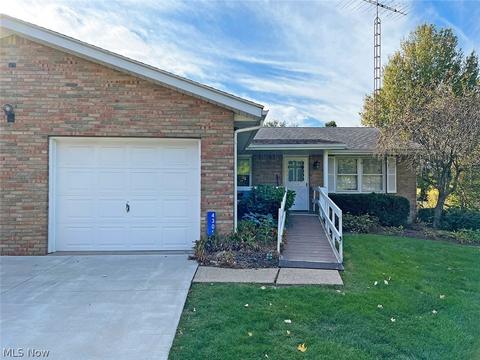 4305 Avondale Ln NW, Canton, OH 44708 photo 4