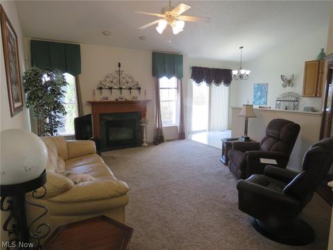 4620 Viewcrest Ct, Lorain, OH 44053 photo 4