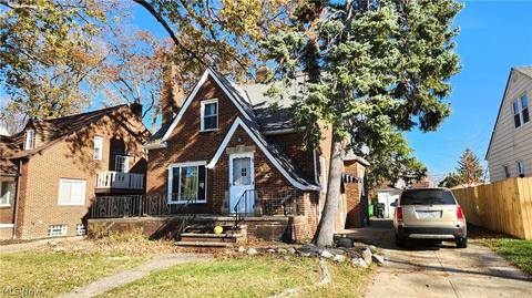 785 E 236th St, Euclid, OH 44123 photo 1