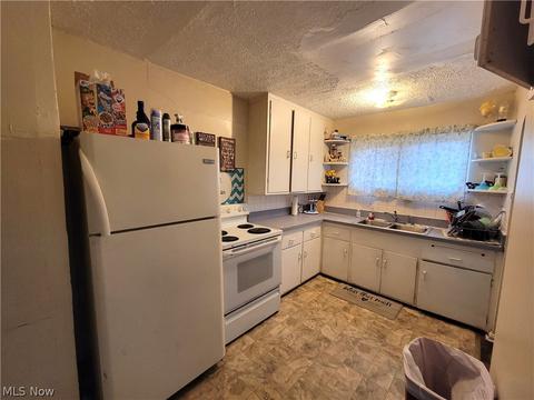 785 E 236th St, Euclid, OH 44123 photo 11