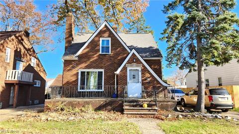 785 E 236th St, Euclid, OH 44123 photo 2